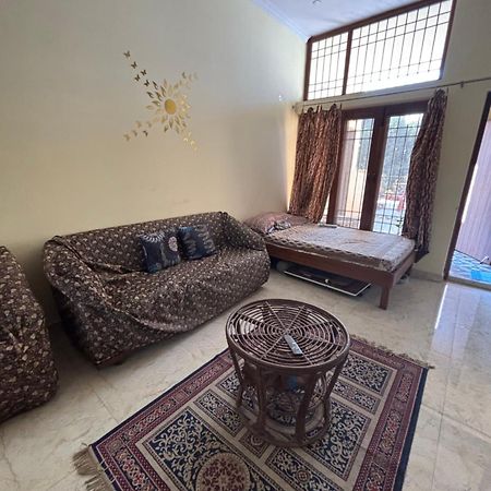 Birds Nest Bed & Breakfast New Delhi Ngoại thất bức ảnh