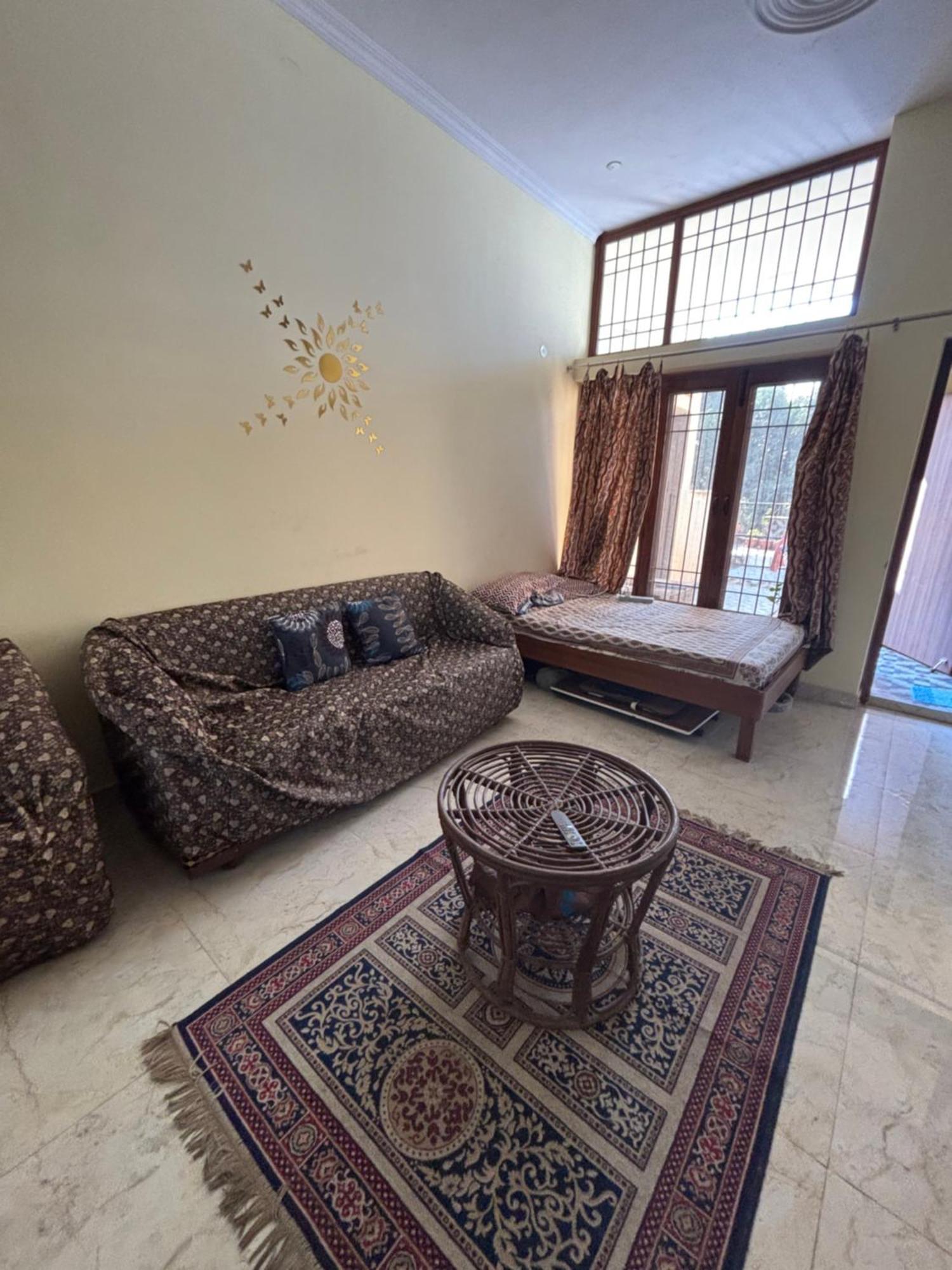 Birds Nest Bed & Breakfast New Delhi Ngoại thất bức ảnh